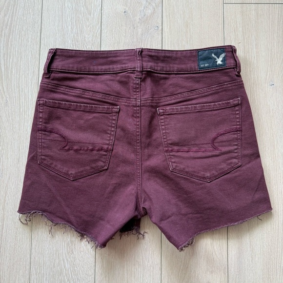 American Eagle High Rise Shortie Super Stretch Shorts in Burgundy Women’s Size 8 - Picture 2 of 9